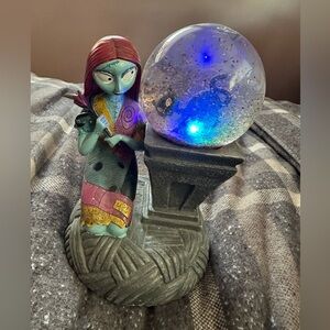 🐈‍⬛🌙 Nightmare Before Christmas Sally Lighted Snowglobe